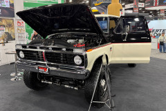 1974-ford-f250-crew-cab-fummins-pepe-lecrew-2-www.dieselarmy.com