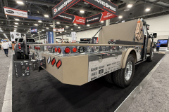 chevrolet-6500-flatbed-truck-4-www.dieselarmy.com