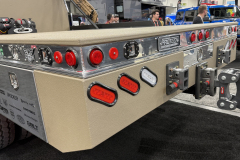 chevrolet-6500-flatbed-truck-8-www.dieselarmy.com