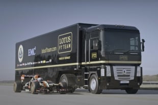 Video: World Record Truck & Trailer Jump, Moving Lotus F1 Car