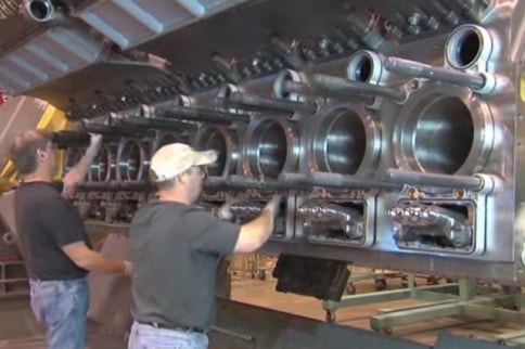 Video: Caterpillar Diesel Engines Being Assembled Set To Music