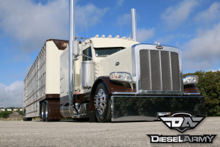 Peterbilt 389 Built By Passion For Hauling Livestock