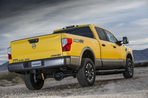 2016 Nissan Titan Diesel Claims Over 12,000 Pound Towing Capacity